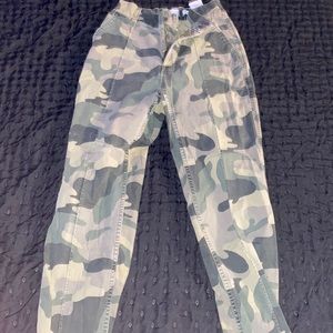 camo jeans